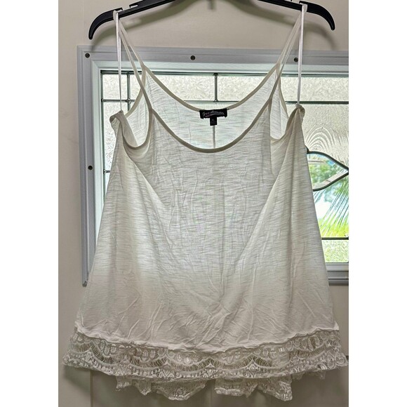 Women’s Flowy Lace Bottom Tank Top White (681) - Picture 1 of 3